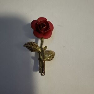 Gold Tone Red Rose Brooch Pin w/ Gold Leaves Vintage‎